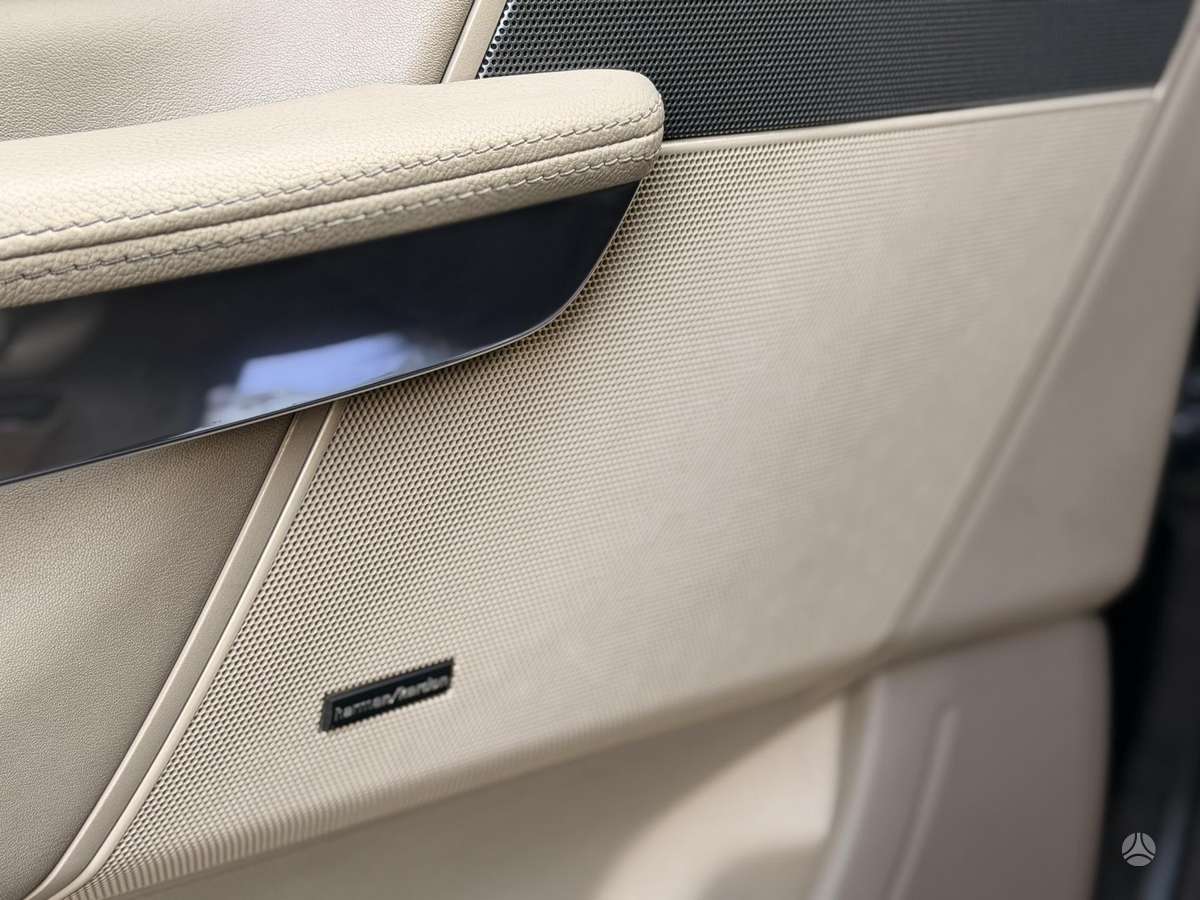 Land Rover 2010 — photo 22