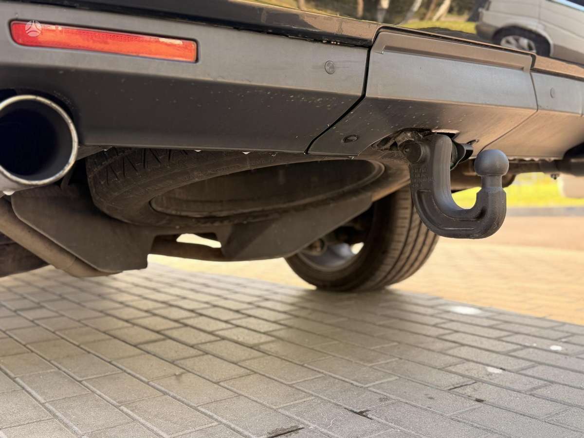 Land Rover 2010 — photo 24