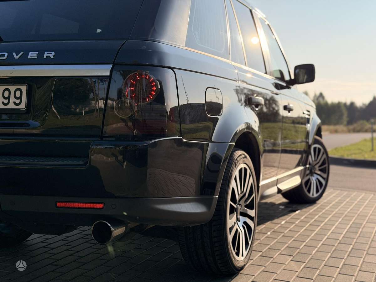 Land Rover 2010 — engine 2993 cm³, 245 HP (180kW)
