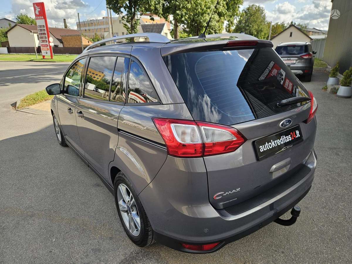 Ford Grand 2015 — photo 7