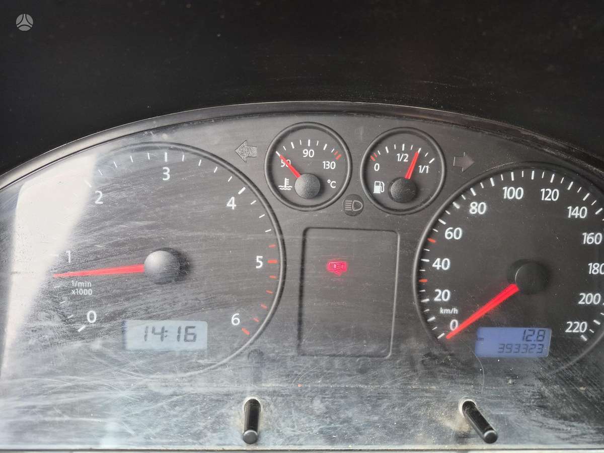Volkswagen Transporter 2006 — photo 7