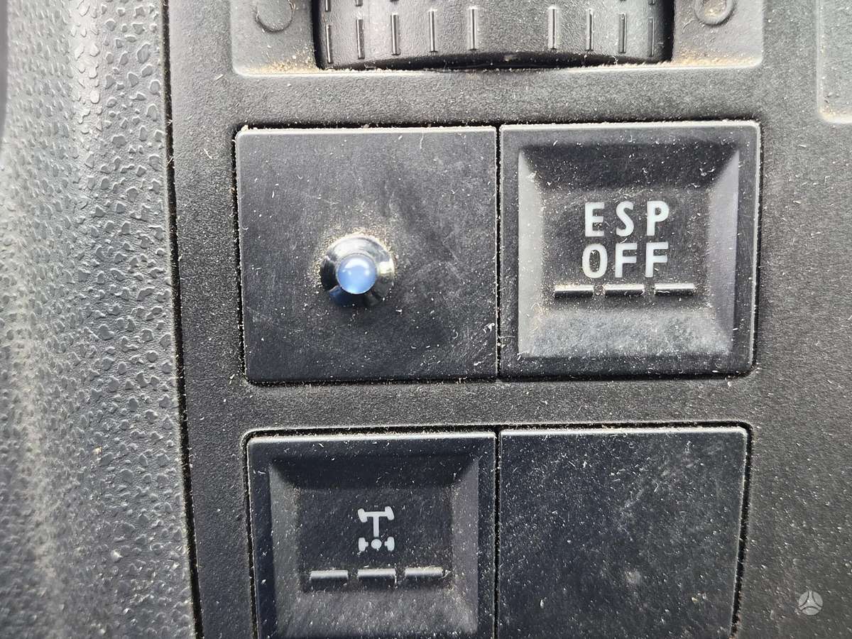 Volkswagen Transporter 2006 — photo 8