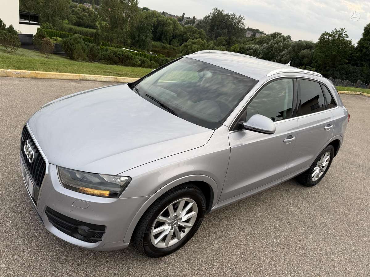 Audi Q3 2014 — вигляд ззаду