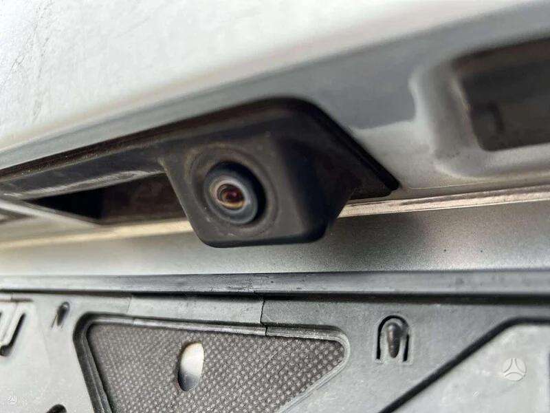Volkswagen Touran 2010 — photo 9