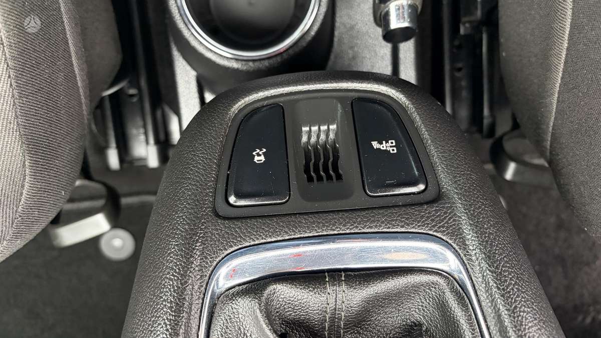 Opel Zafira 2013 — photo 29