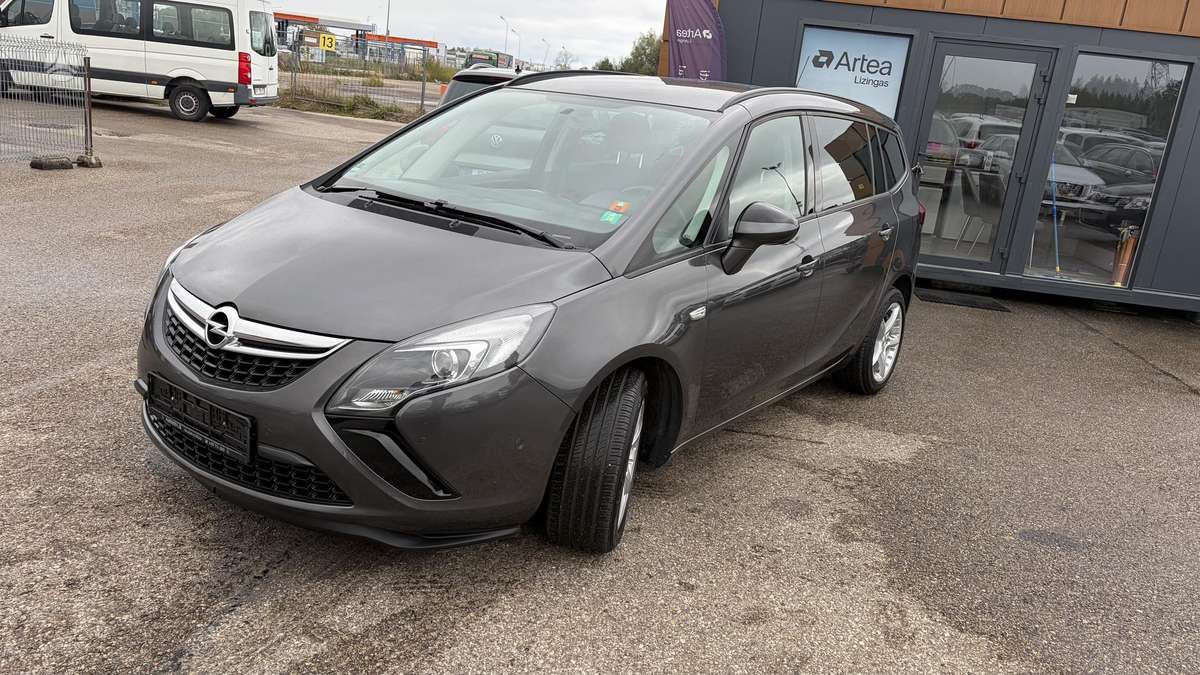 Opel Zafira 2013 — photo 7
