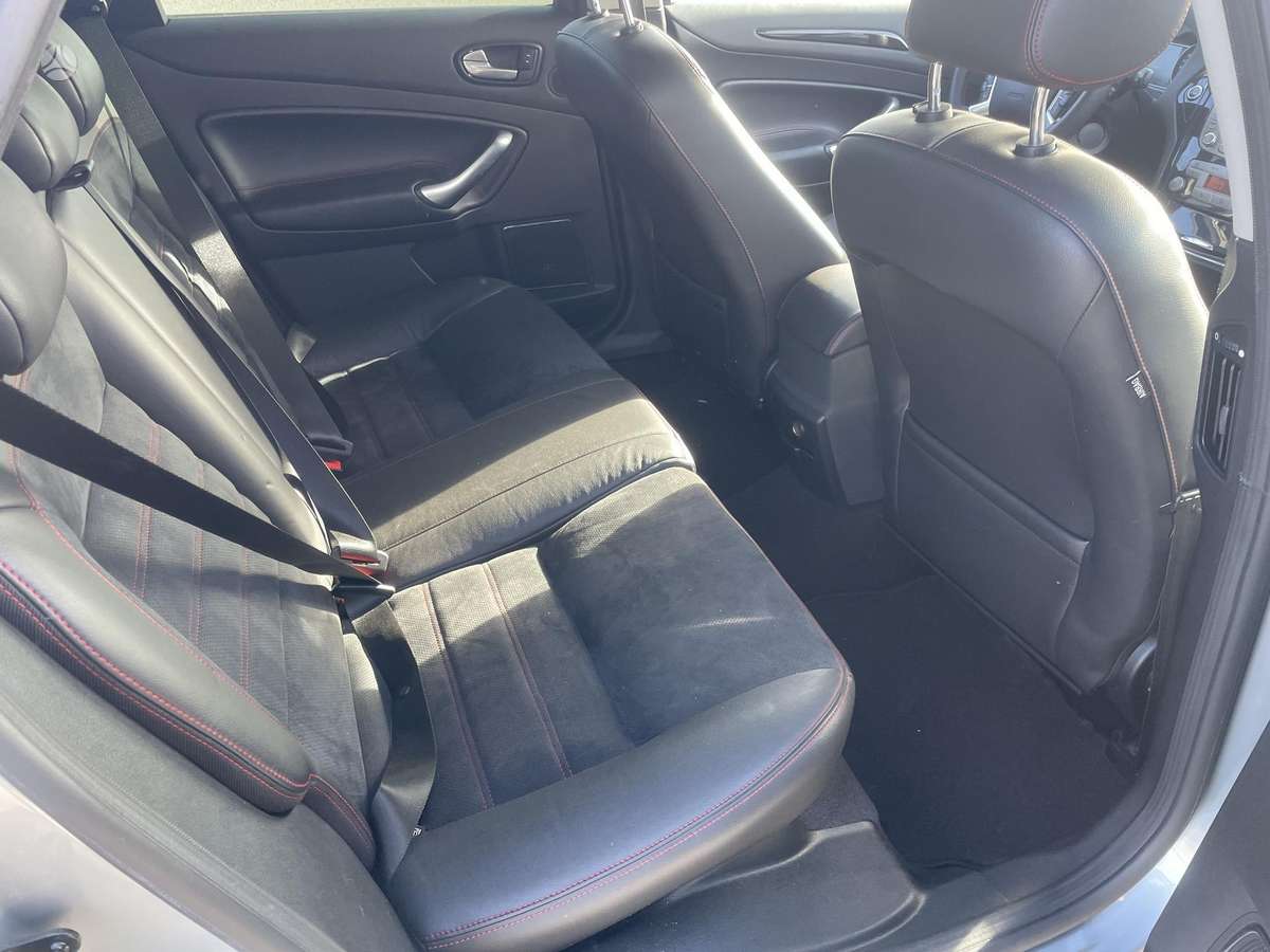 Ford Mondeo 2009 — photo 12