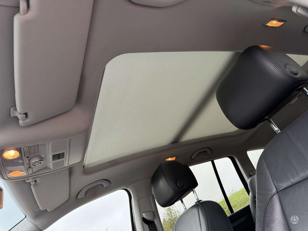 Volkswagen Touran 2013 — photo 26