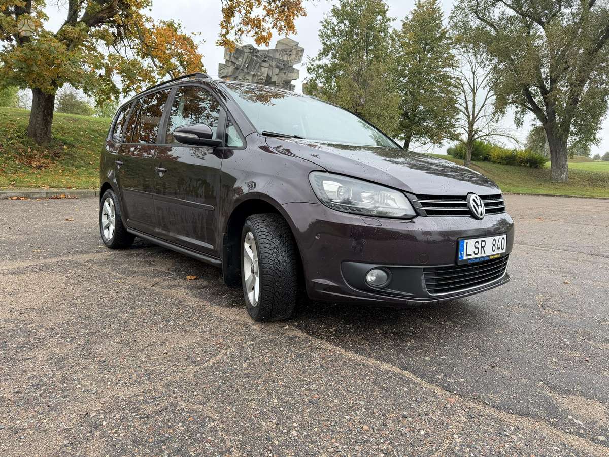 Volkswagen Touran 2013 — photo 8