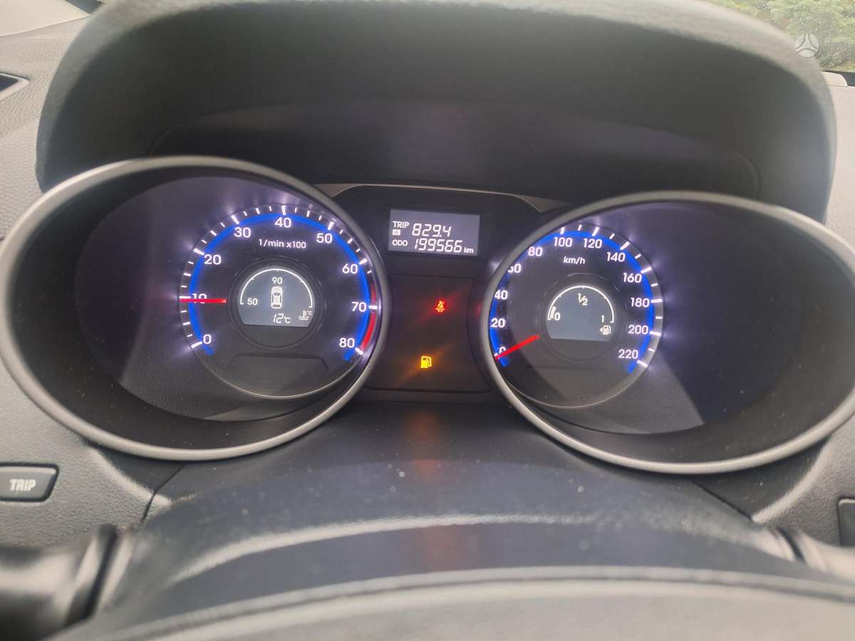 Hyundai ix35 2013 — photo 12