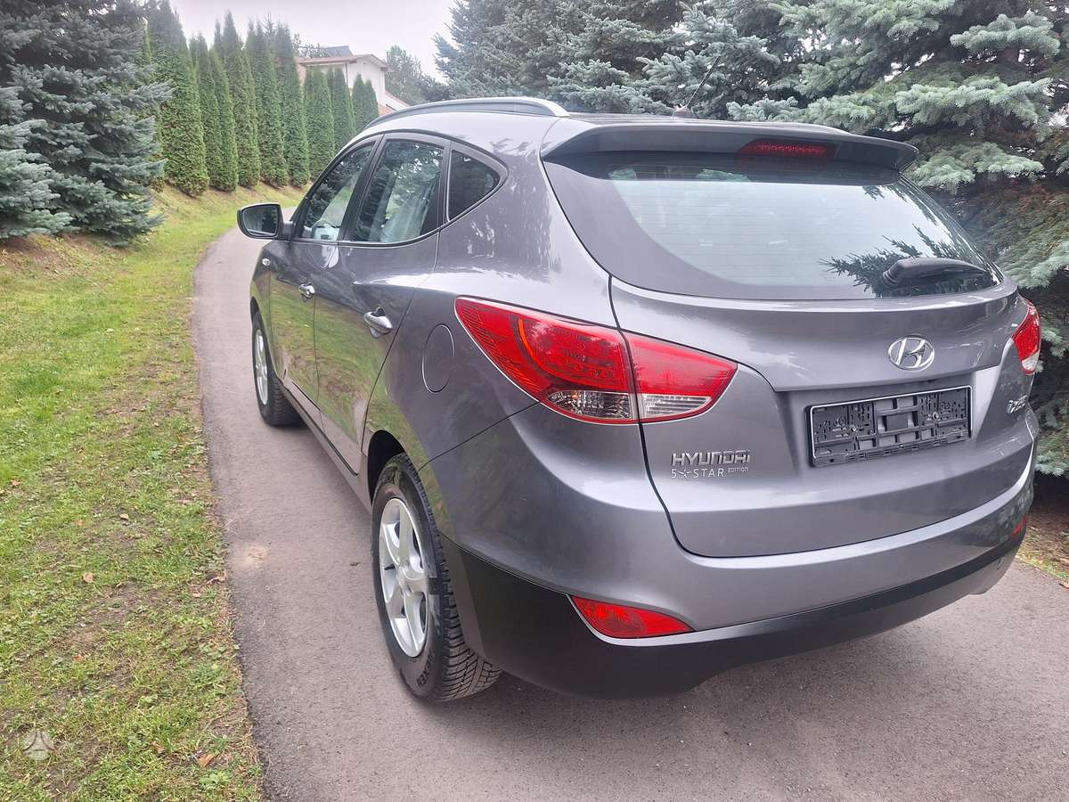 Hyundai ix35 2013 — engine 1591 cm³, 135 HP (99kW)