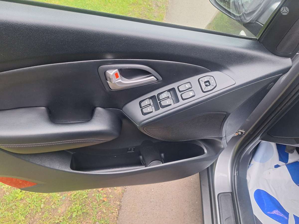 Hyundai ix35 2013 — photo 8