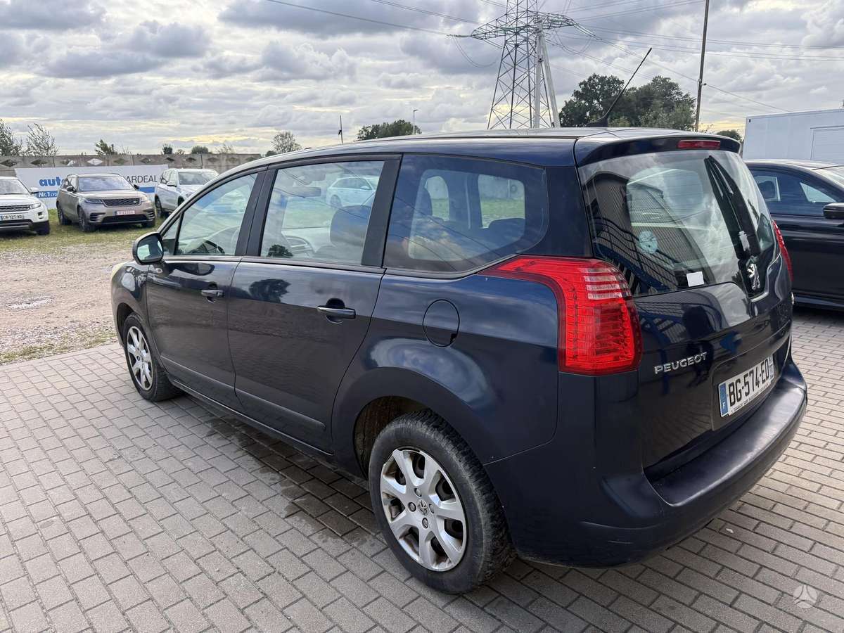 Peugeot 5008 2011 — photo 6
