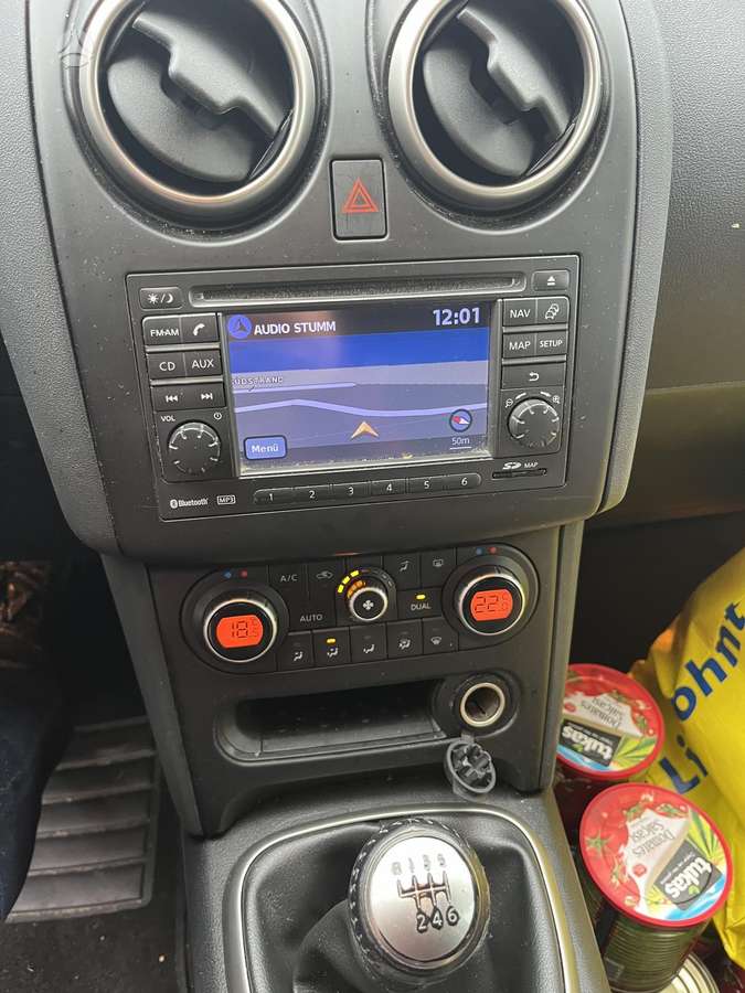 Nissan Qashqai 2011 — photo 10