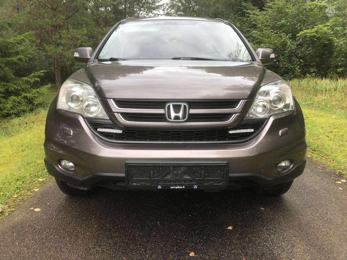 Honda CR-V 2011 — rear view
