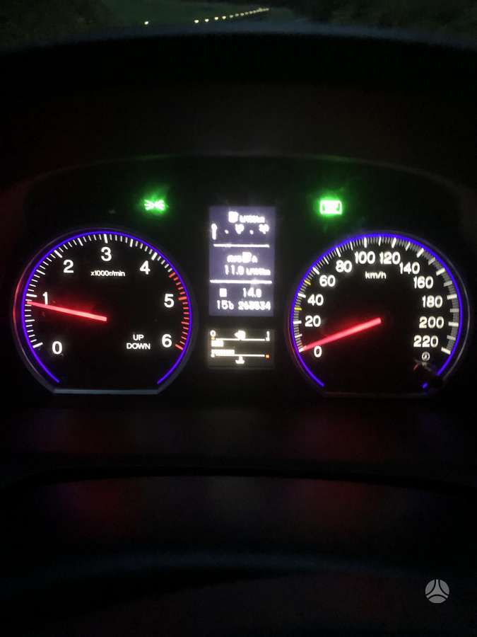 Honda CR-V 2011 — photo 22