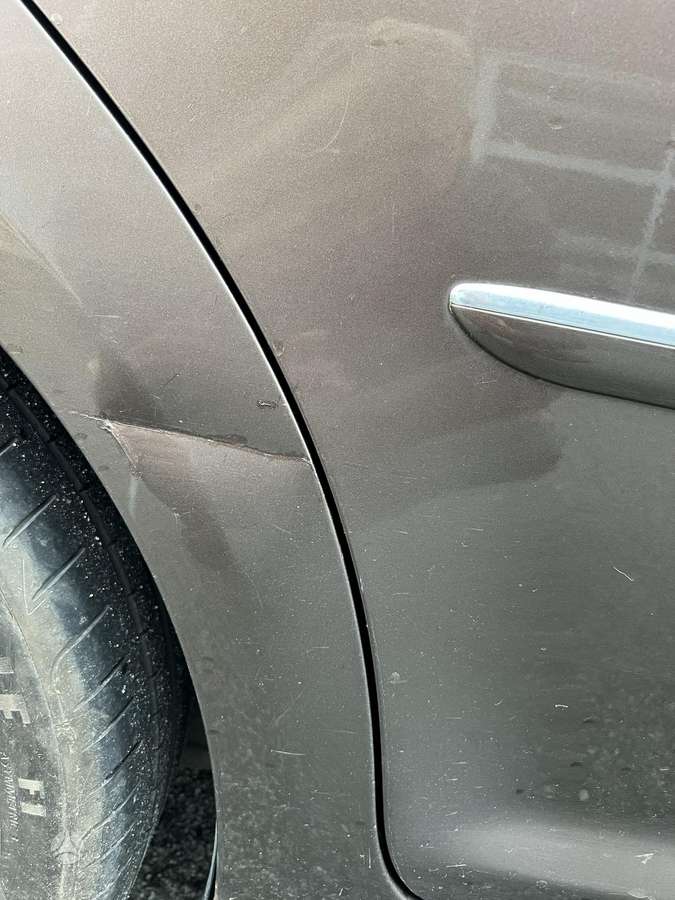 Volkswagen Touran 2011 — photo 57
