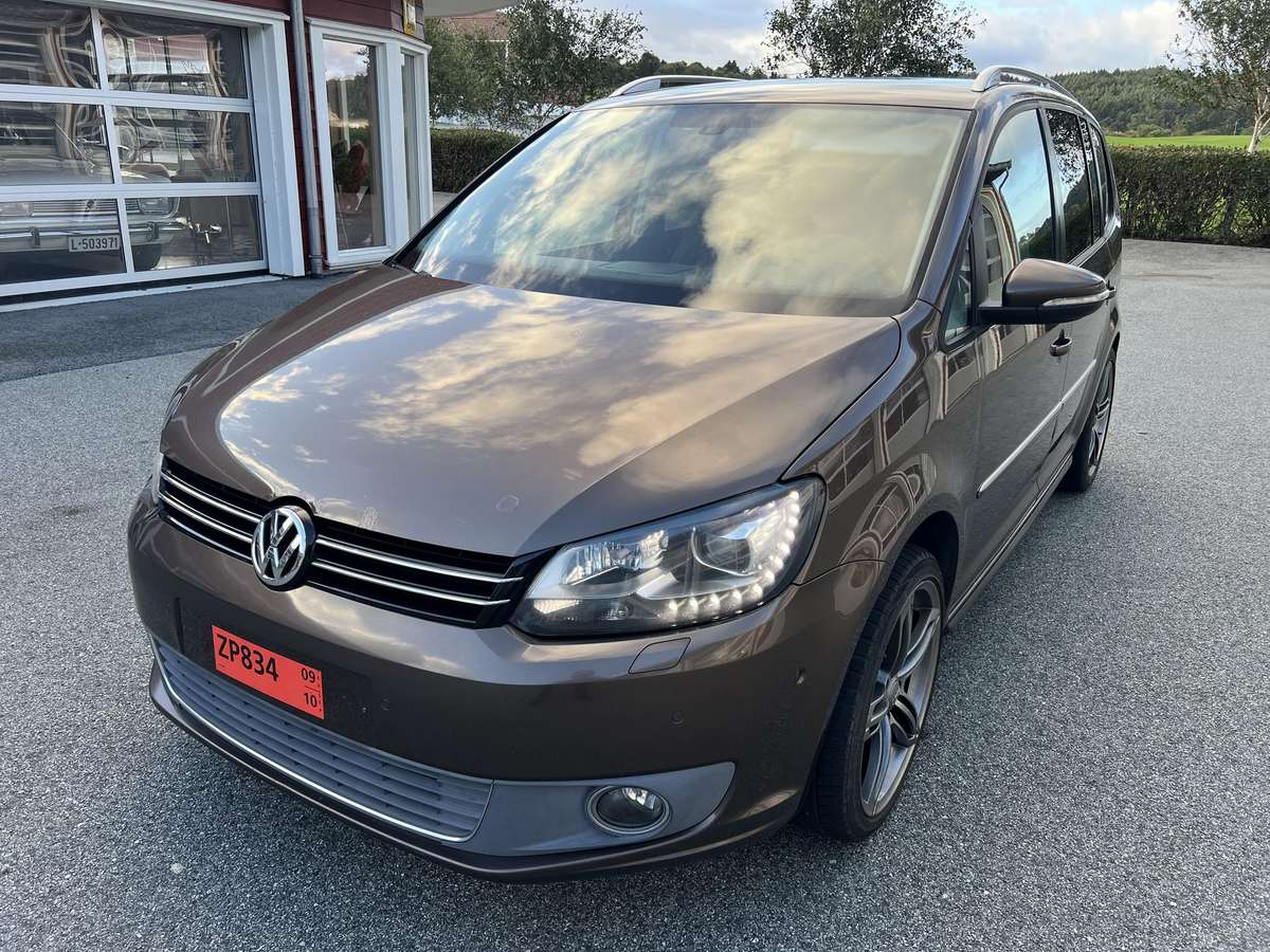Volkswagen Touran 2011 — photo 6