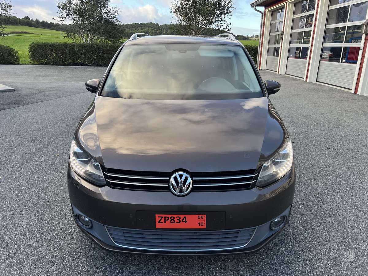 Volkswagen Touran 2011 — photo 7