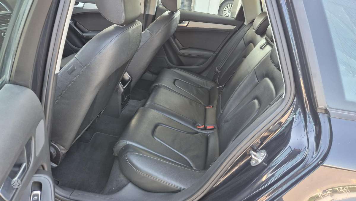 Audi A4 2013 — photo 19