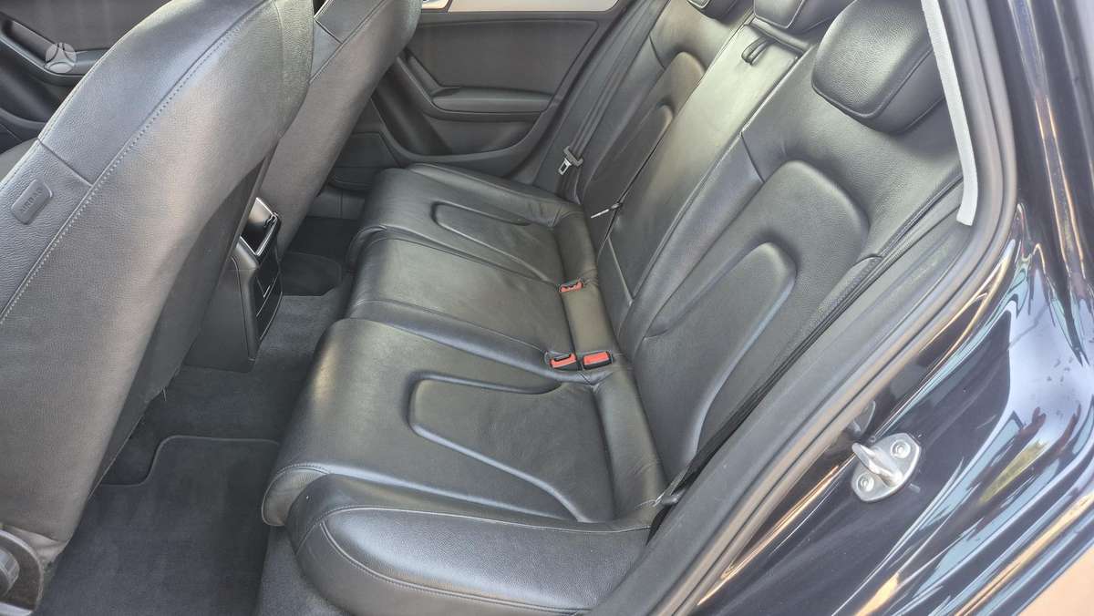 Audi A4 2013 — photo 20