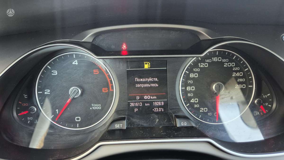 Audi A4 2013 — photo 26