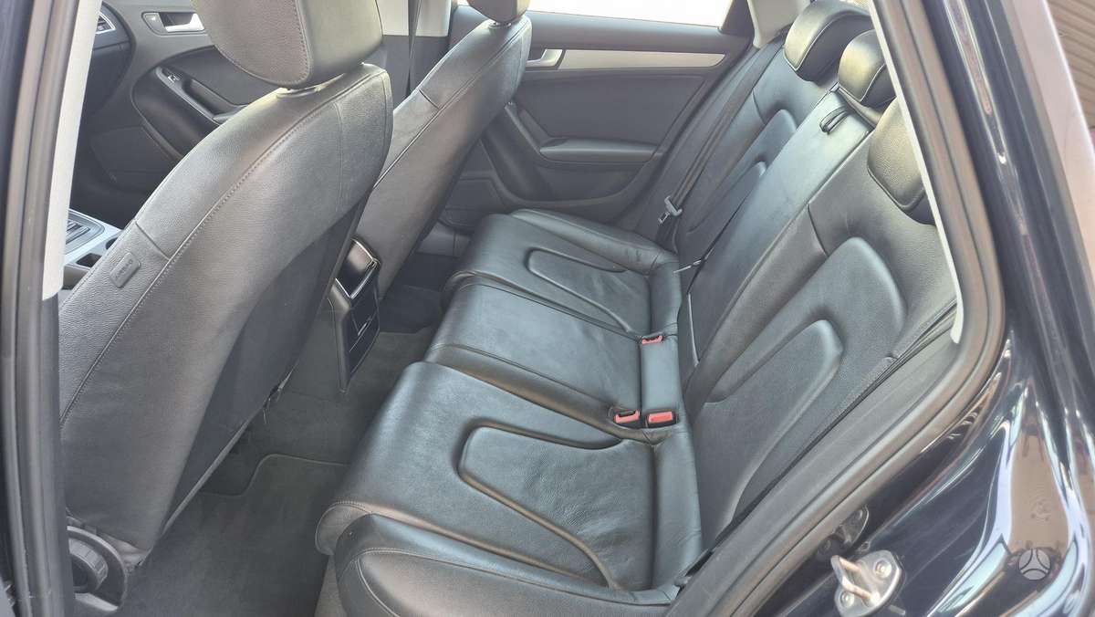 Audi A4 2013 — photo 28