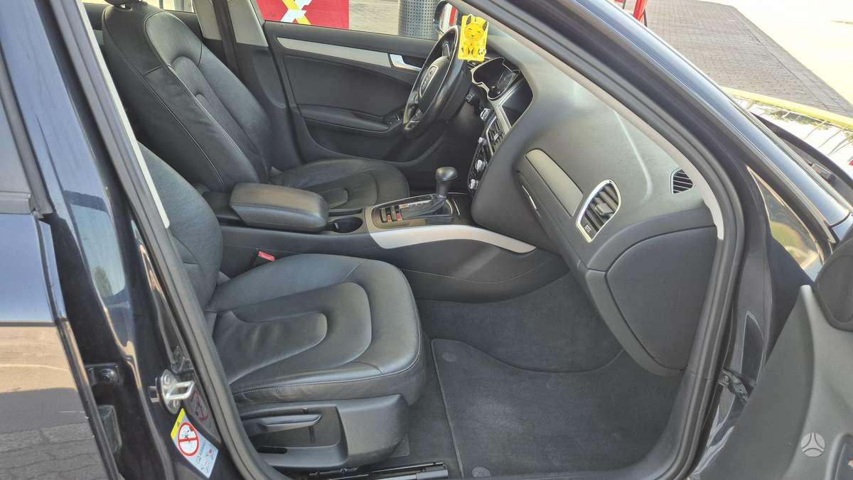 Audi A4 2013 — photo 29