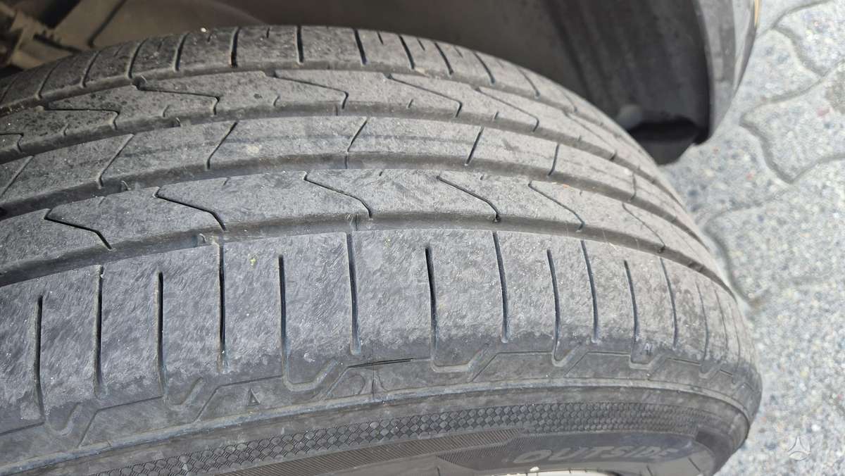 Audi A4 2013 — photo 32