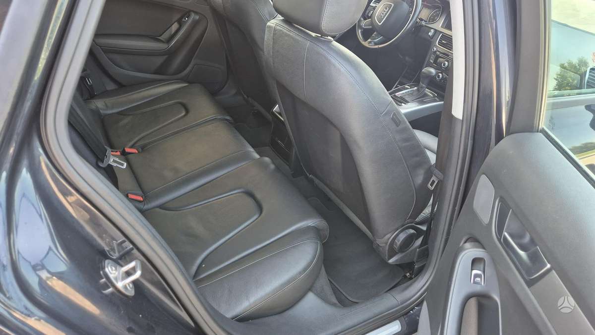 Audi A4 2013 — photo 33