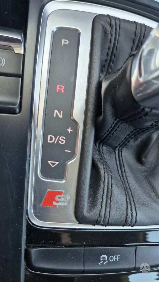 Audi A4 2013 — photo 35