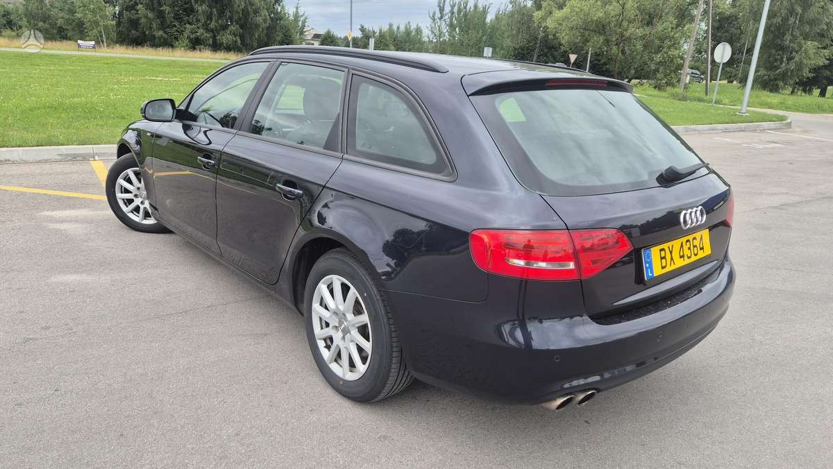 Audi A4 2013 — photo 8