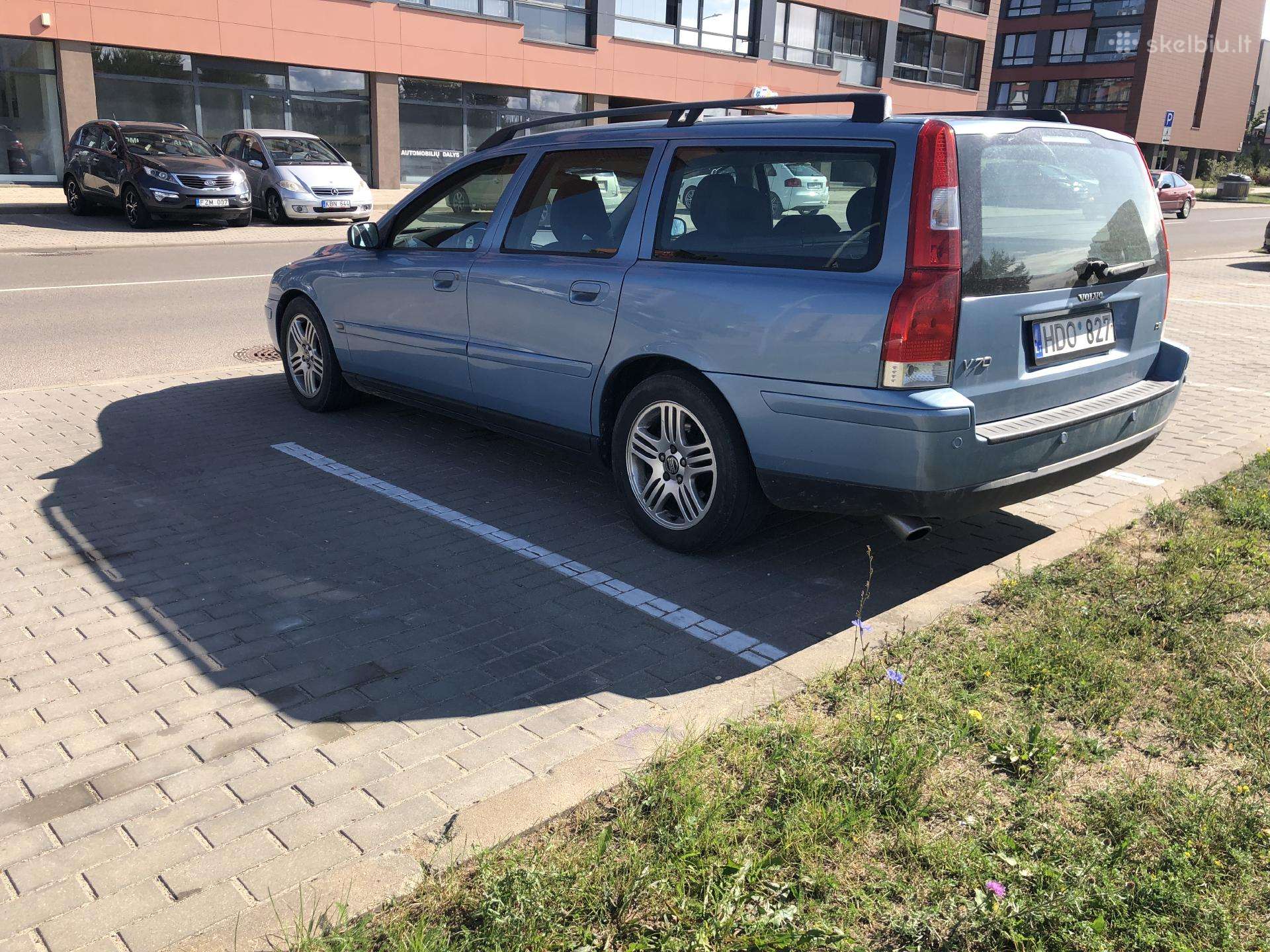 Volvo V70 2005 — салон