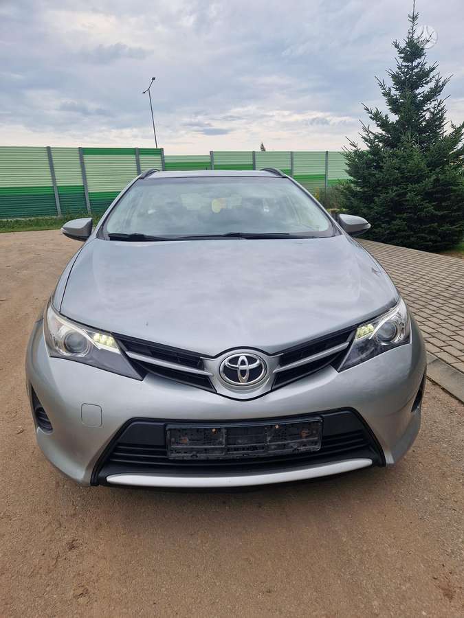 Toyota Auris, 2014