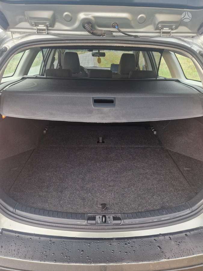 Toyota Auris 2014 — photo 13