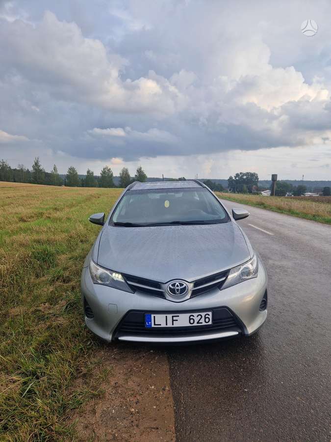Toyota Auris 2014 — photo 6