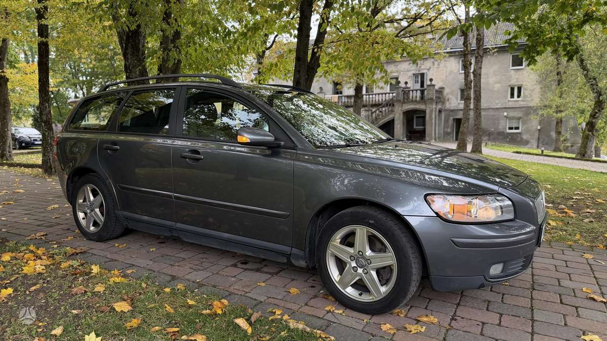 Volvo V50 2005 — photo 13