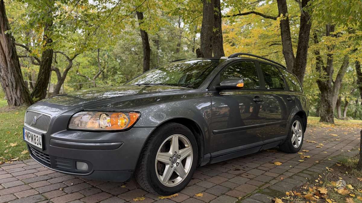Volvo V50 2005 — photo 16