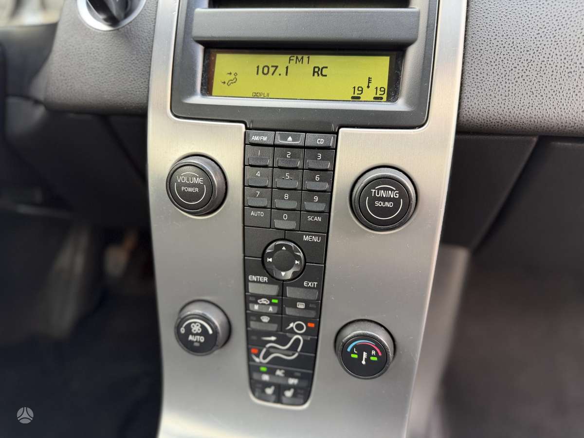 Volvo V50 2005 — photo 19