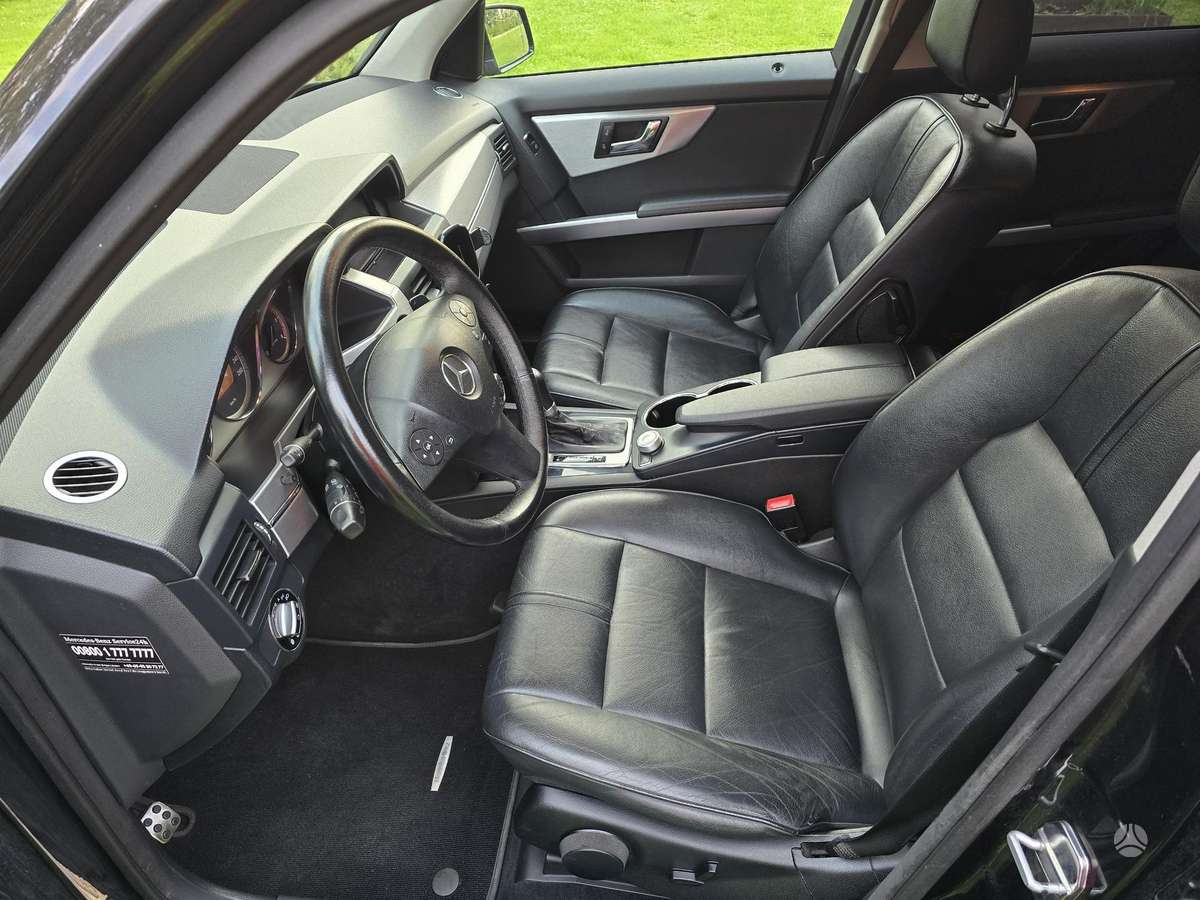 Mercedes-Benz GLK320 2009 — photo 16