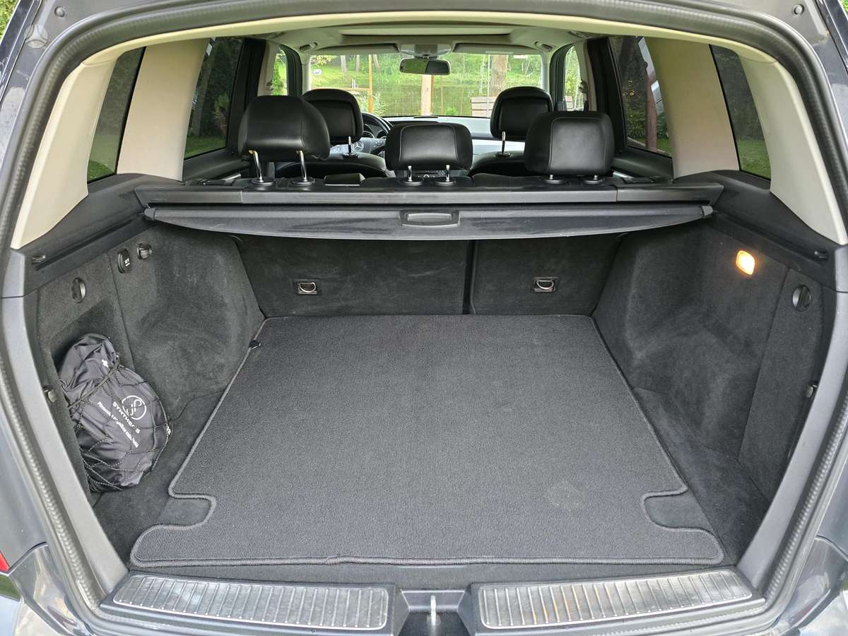 Mercedes-Benz GLK320 2009 — photo 24