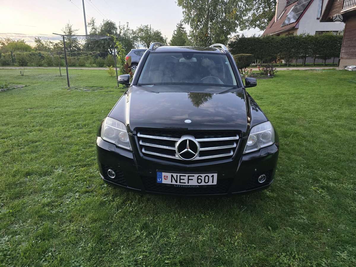 Mercedes-Benz GLK320 2009 — engine 2987 cm³, 224 HP (165kW)