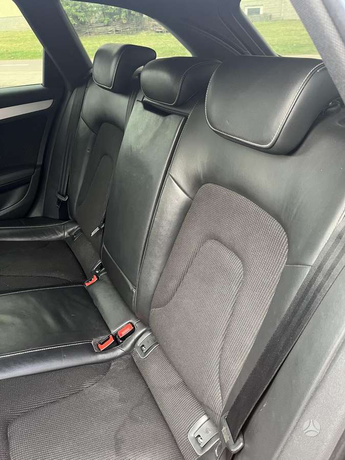 Audi A4 2011 — photo 13