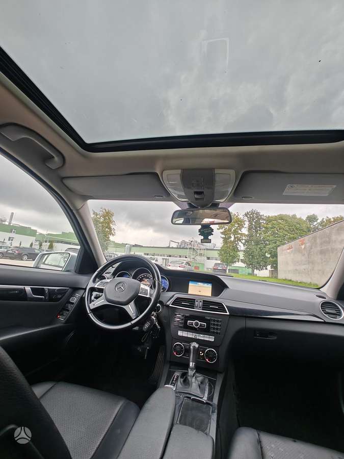 Mercedes-Benz C220 2013 — photo 6