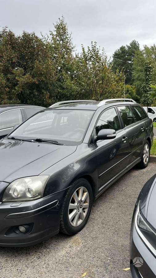 Toyota Avensis 2006 — авто для ЗСУ з Європи