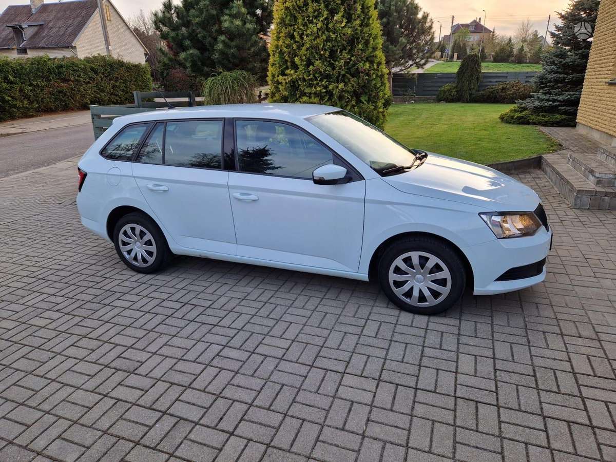 Skoda Fabia 2015 — interior