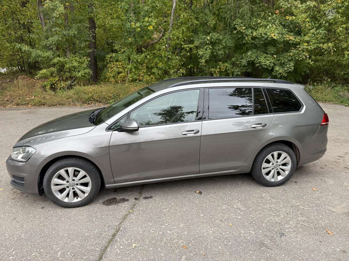 Volkswagen Golf 2014 — engine 1598 cm³, 105 HP (77kW)