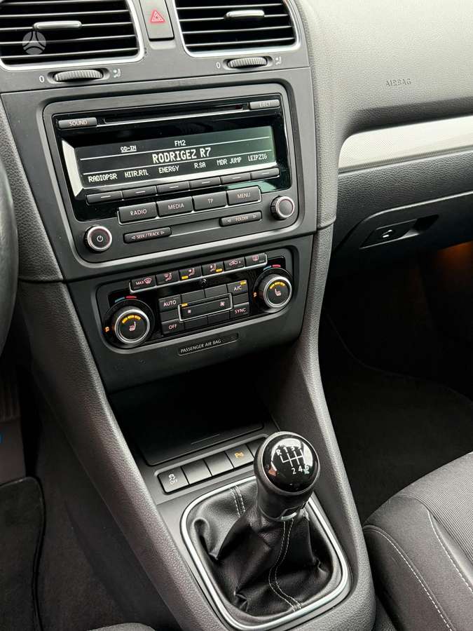 Volkswagen Golf 2013 — photo 27