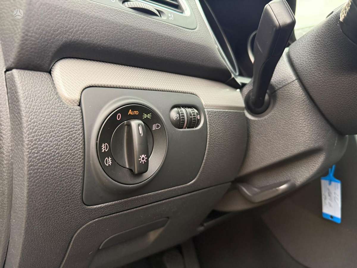 Volkswagen Golf 2013 — photo 28