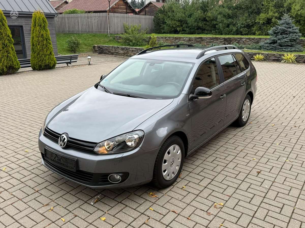 Volkswagen Golf 2013 — interior